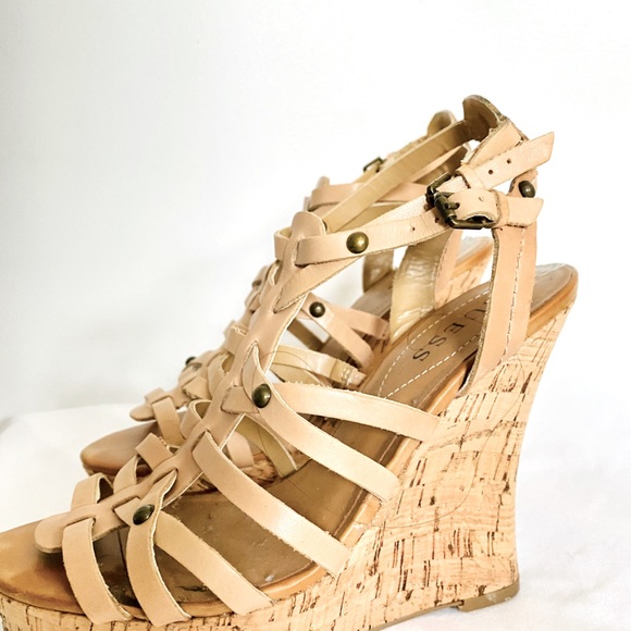 Wedge - Picture 2 of 3